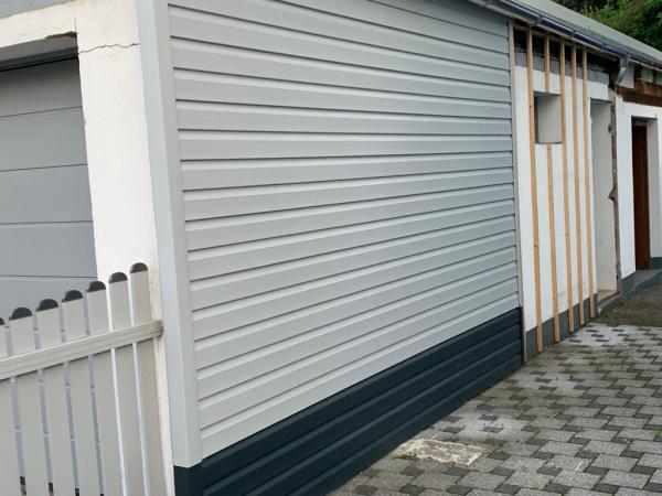 Fassadenpaneele Beige A-1,83m Kunststoffpaneele